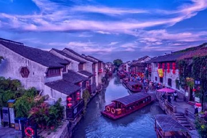 Evelyn, 20 — Escort in Liuyuan, China