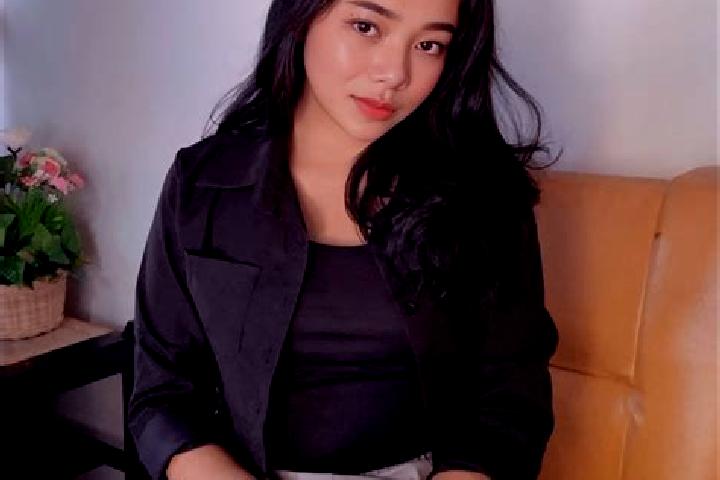 Evelyn, 20 — Escort in Loakulu, Indonesia