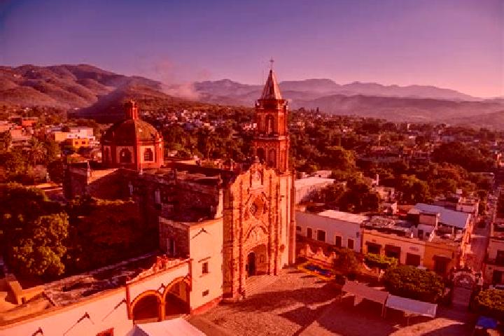 Evelyn, 20 — Escort in San Juan Acatitlan, Mexico