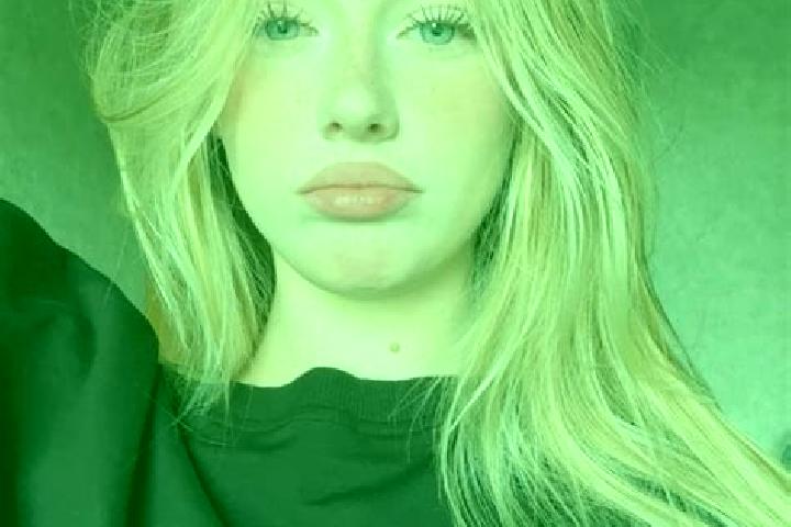 Evelyn, 20 — Escort in Solnechnodol sk, Russia