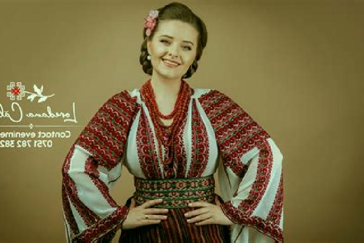 Evelyn, 20 — Escort in Spinu, Romania
