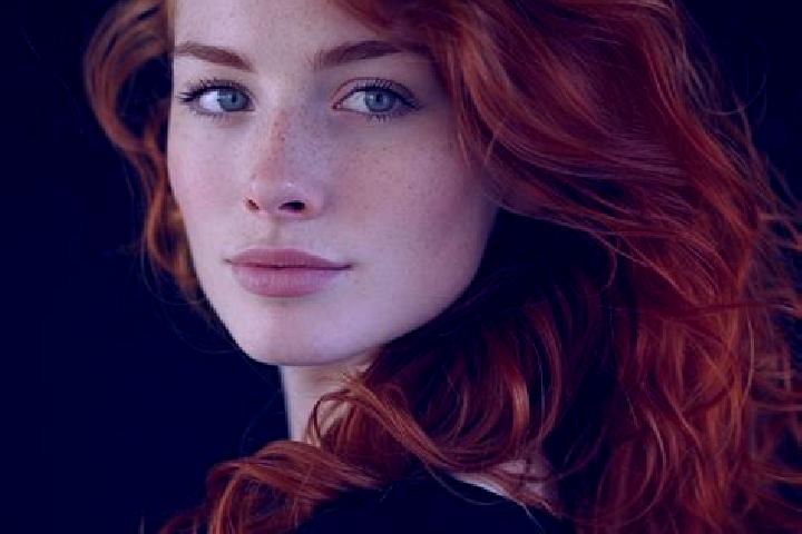 Evelyn, 21, a auburn green-eyed european companion based in Hulero. Offering GFE, Erotic Massage, Deep French Kissing, Girlfriend Experience. Available for i...