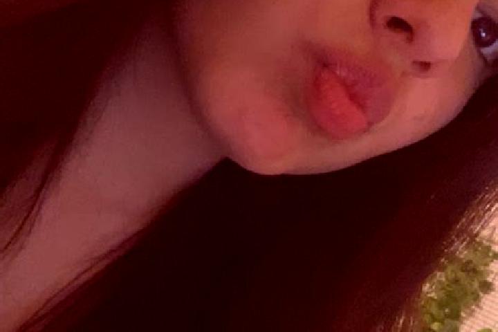 Evelyn, 21, a brunette brown-eyed latina companion based in Luis Donaldo Colosio Murrieta. Offering A-Level, Tantra, Massage. Available for incall and outcal...