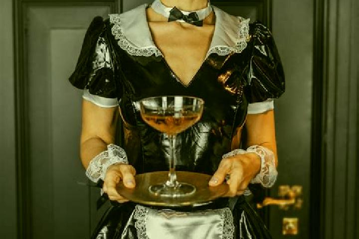 Evelyn, 21, a red blue-eyed ebony companion based in Malyn. Offering Party Girl, BDSM, Domination, Travel Companion. Available for incall and outcall, day an...