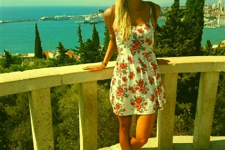 Evelyn, 21 — Escort in Jelsava, Slovakia