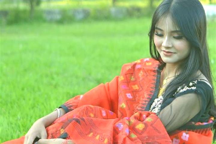 Evelyn, 21 — Escort in Ningthoukhong, India