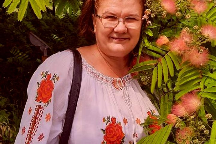 Evelyn, 21 — Escort in Padina Matei, Romania