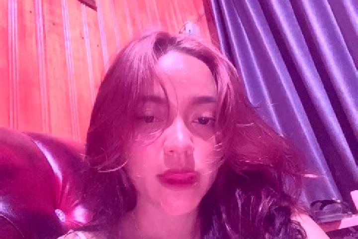 Evelyn, 21 — Escort in Rantaupulut, Indonesia