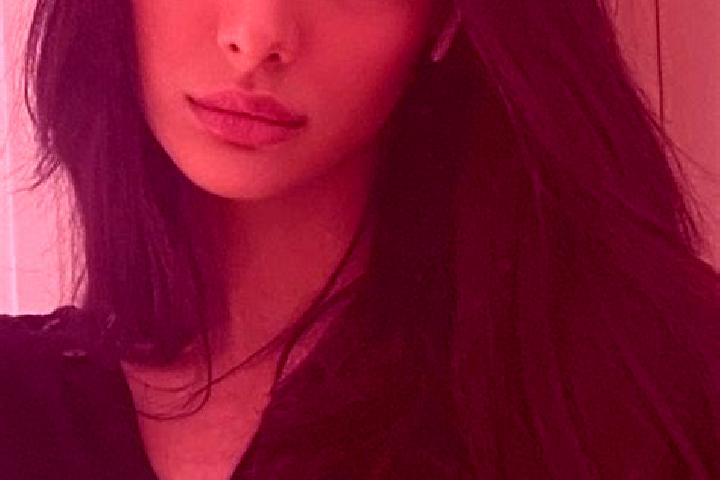 Evelyn, 22, a black dark-eyed middle eastern companion based in Port Washington North. Offering Roleplay, CIM, Couples, Overnight. Available for incall and o...