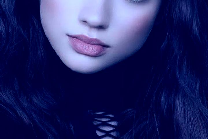 Evelyn, 22, a brunette dark-eyed european companion based in Deder. Offering OWO, Dinner Date, Domination, Erotic Massage, BDSM. Available for incall and out...