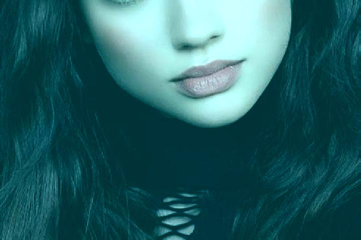 Evelyn, 22, a brunette dark-eyed indian companion based in Haelleforsnaes. Offering Party Girl, Roleplay, BDSM, CIM. Available for incall and outcall, day an...