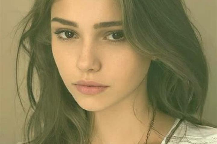 Evelyn, 22, a brunette grey-eyed slavic companion based in Zacacuautla. Offering Couples, CIM, Tantra. Available for incall and outcall, overnight bookings a...