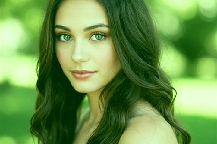 Evelyn, 22, a brunette hazel-eyed mediterranean companion based in Ouassangalasso. Offering Girlfriend Experience, OWO, Party Girl, Travel Companion. Availab...