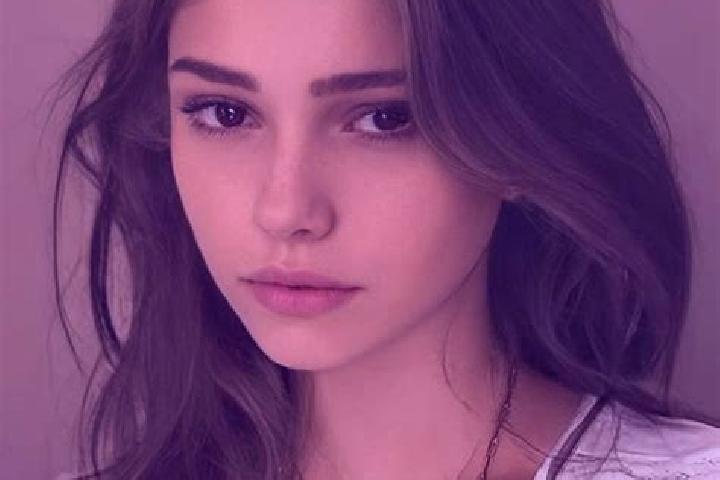 Evelyn, 22, a chestnut dark-eyed slavic companion based in Lachen-Speyerdorf. Offering A-Level, Erotic Massage, Roleplay. Available for incall and outcall, d...