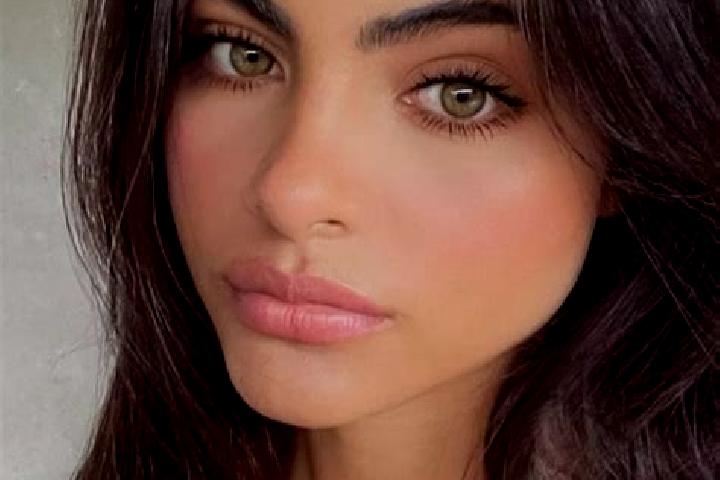 Evelyn, 22, a dark blonde dark-eyed indian companion based in Lechelle. Offering BDSM, Striptease, 69, GFE, Fetish. Available for incall and outcall, overnig...