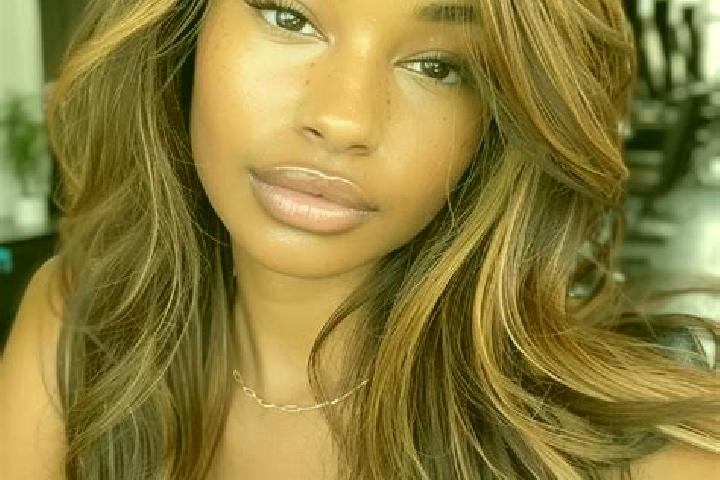 Evelyn, 22, a dark blonde hazel-eyed mixed companion based in Eshta ol. Offering Striptease, Party Girl, Fetish, CIM. Available for incall and outcall, overn...