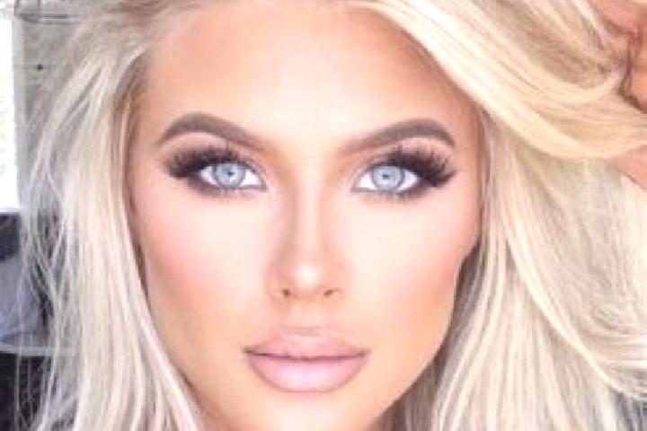 Evelyn, 22, a platinum blonde amber-eyed caribbean companion based in Thuin. Offering Overnight, Prostate Massage, A-Level, 69. Available for incall and outc...