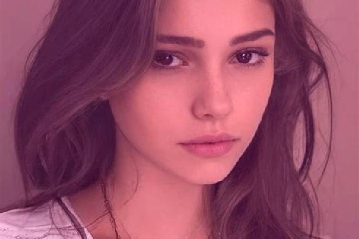 Evelyn, 22, a red grey-eyed slavic companion based in Sveti Lovrec. Offering Deep French Kissing, Massage, OWO. Available for incall and outcall, overnight b...