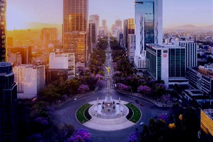 Evelyn, 22 — Escort in Caltzontzin, Mexico