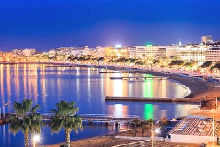 Evelyn, 22 — Escort in Cannes, France