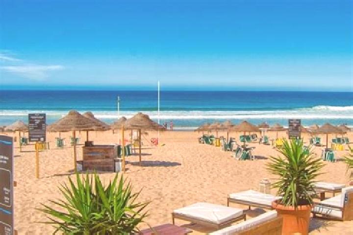 Evelyn, 22 — Escort in Costa de Caparica, Portugal