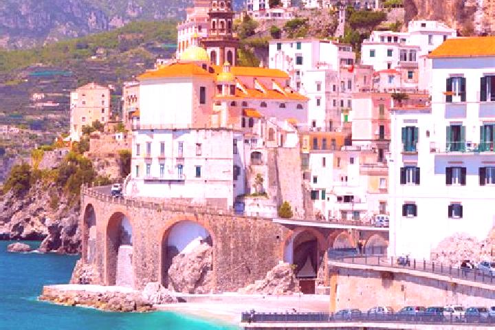 Evelyn, 22 — Escort in Felegara, Italy