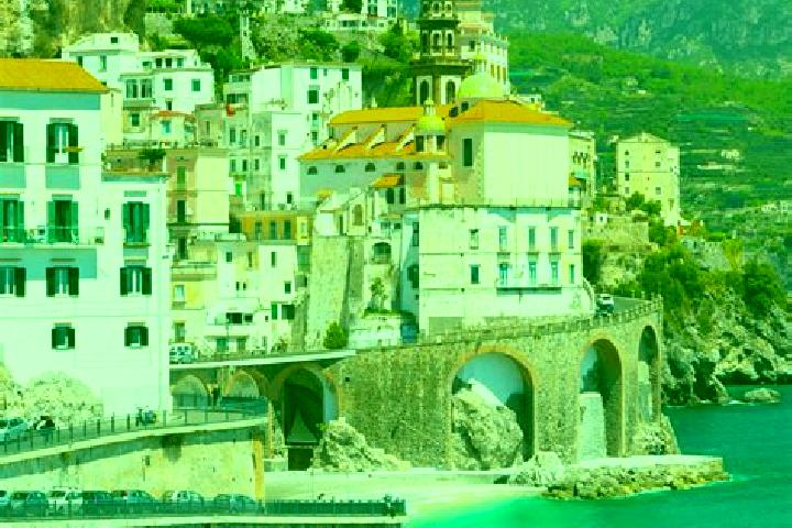 Evelyn, 22 — Escort in Lancusi-Penta-Bolano, Italy