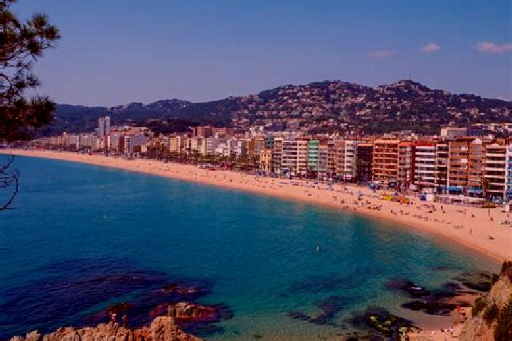 Evelyn, 22 — Escort in Lloret de Mar, Spain