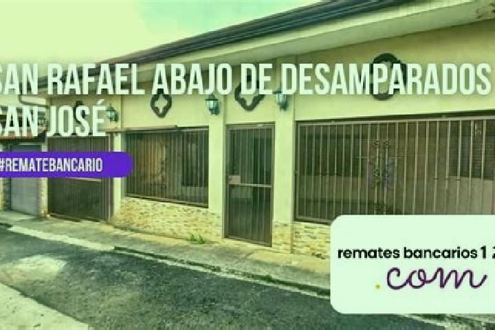 Evelyn, 22 — Escort in San Rafael Abajo, Costa Rica