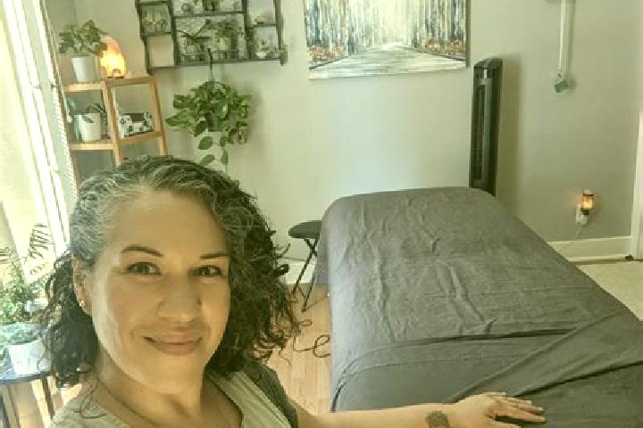 Evelyn, 23, a black grey-eyed mixed companion based in Albert City. Offering Erotic Massage, 69, Deep French Kissing, Prostate Massage. Available for incall ...