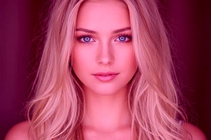 Evelyn, 23, a blonde dark-eyed mixed companion based in Dixon. Offering Dinner Date, Prostate Massage. Available for incall and outcall, day and evening dates.