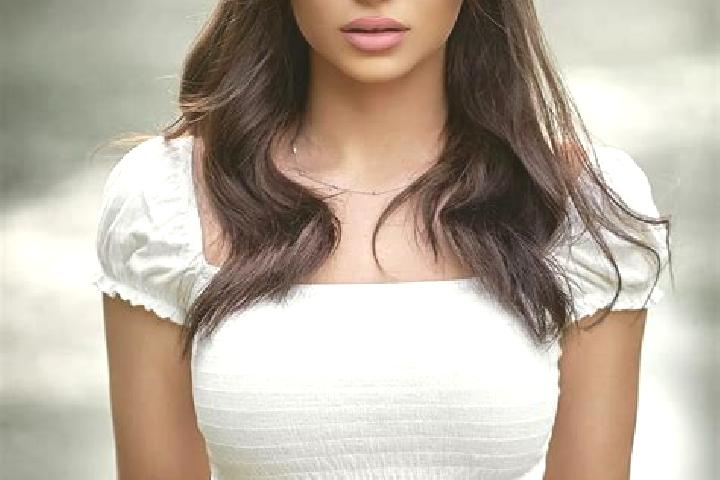 Evelyn, 23, a brunette brown-eyed mixed companion based in Naydenovka. Offering OWO, Fetish, Party Girl, Massage. Available for incall and outcall, overnight...