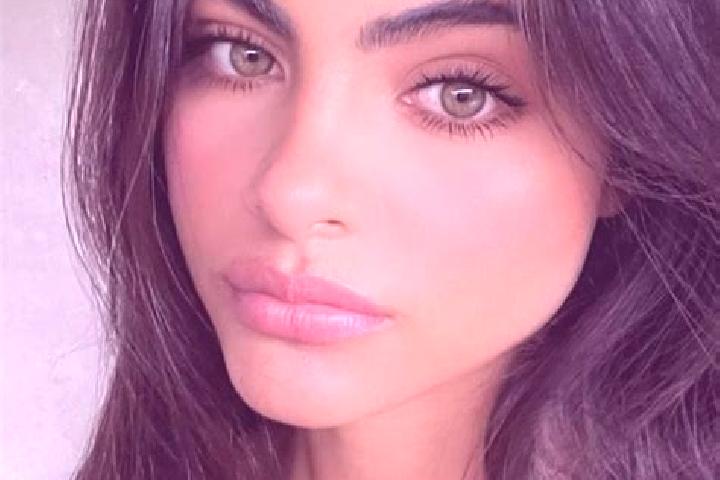 Evelyn, 23, a brunette green-eyed middle eastern companion based in Dongxiao. Offering 69, Domination, Massage, Girlfriend Experience. Available for incall a...