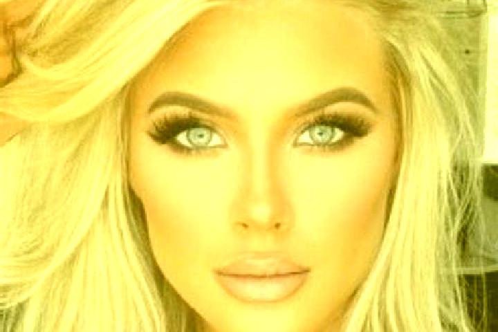 Evelyn, 23, a platinum blonde brown-eyed asian companion based in Cungrea. Offering Massage, OWO, BDSM, CIM, Erotic Massage. Available for incall and outcall...