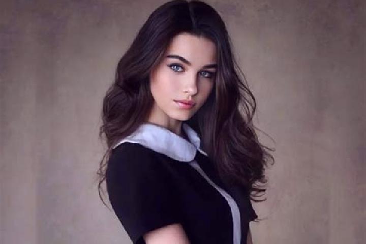 Evelyn, 23, a red blue-eyed slavic companion based in Borod. Offering A-Level, Deep French Kissing, Girlfriend Experience, 69, Dinner Date. Available for inc...