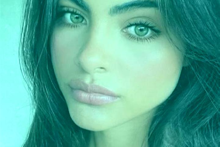 Evelyn, 23, a red grey-eyed indian companion based in Tigarunggu. Offering Girlfriend Experience, Party Girl, BDSM. Available for incall and outcall, day and...