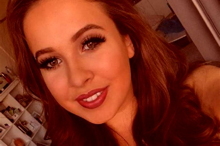 Evelyn, 23, a red grey-eyed mediterranean companion based in Calanogas. Offering Fetish, BDSM, Couples, Deep French Kissing, Overnight. Available for incall ...