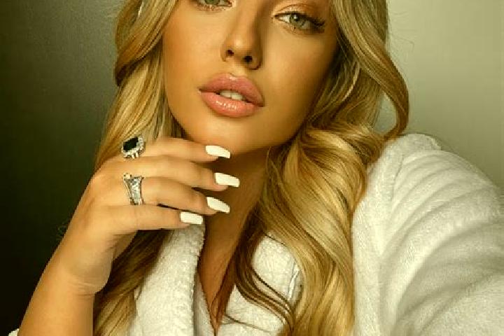 Evelyn, 23 — Escort in Derzhavinsk, Kazakhstan