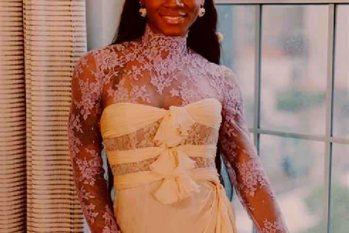 Evelyn, 23 — Escort in Gala, China