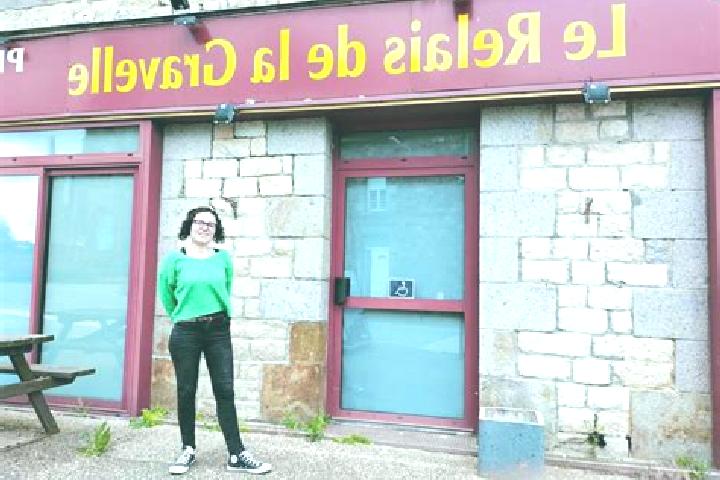 Evelyn, 23 — Escort in Guipel, France
