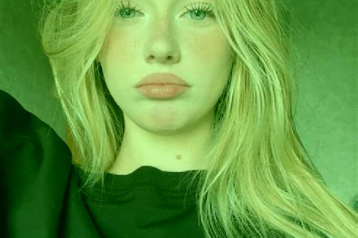 Evelyn, 23 — Escort in Min yar, Russia