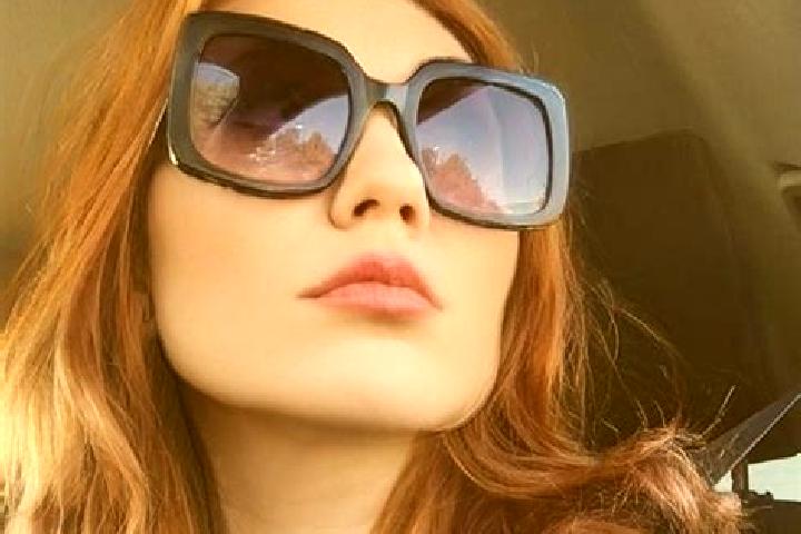 Evelyn, 23 — Escort in Negrasi, Romania