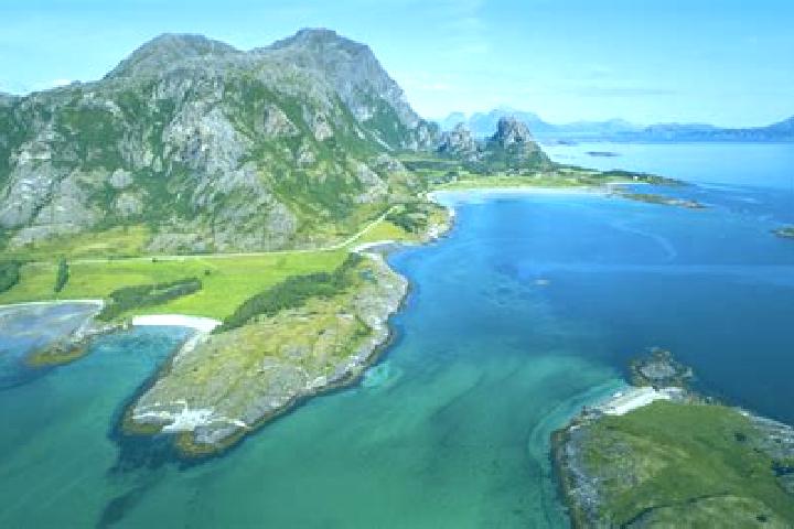 Evelyn, 23 — Escort in Nesna, Norway