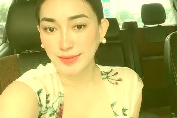 Evelyn, 23 — Escort in Palanit, Philippines