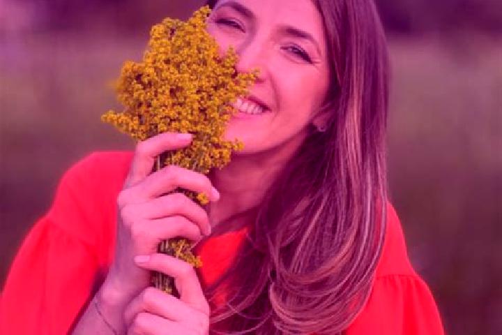 Evelyn, 23 — Escort in Varteju, Romania