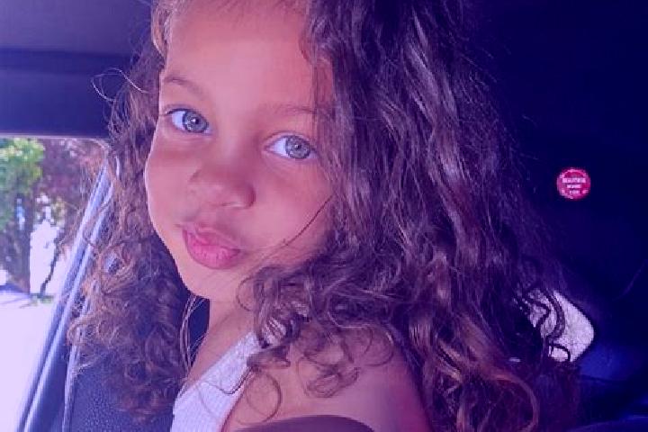 Evelyn, 24, a auburn blue-eyed mixed companion based in Tyre. Offering Girlfriend Experience, Deep French Kissing, Erotic Massage, Couples. Available for inc...