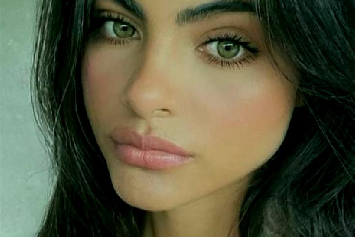 Evelyn, 24, a black green-eyed indian companion based in Sixaola. Offering Striptease, A-Level, Tantra. Available for incall and outcall, day and evening dates.