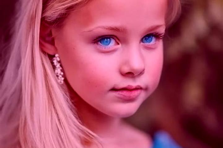 Evelyn, 24, a blonde blue-eyed middle eastern companion based in Batangafo. Offering Couples, Deep French Kissing, Massage, Party Girl. Available for incall ...