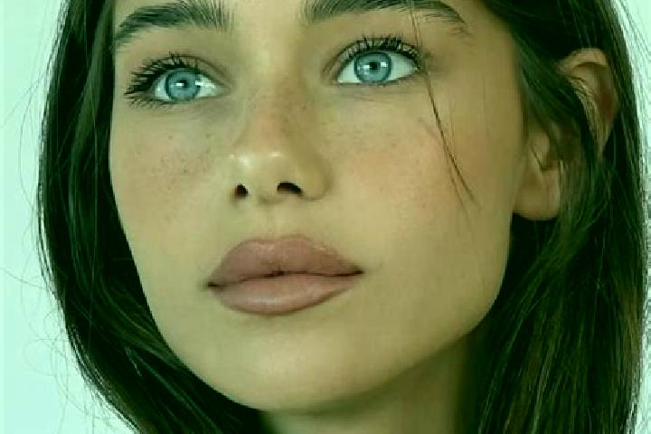 Evelyn, 24, a brunette brown-eyed mediterranean companion based in Kinglake West. Offering Striptease, GFE, A-Level. Available for incall and outcall, day an...