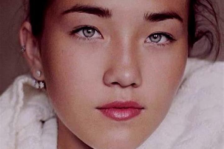 Evelyn, 24, a chestnut grey-eyed caucasian companion based in Kopliku i Siperm. Offering CIM, Massage, Duos. Available for incall and outcall, overnight book...